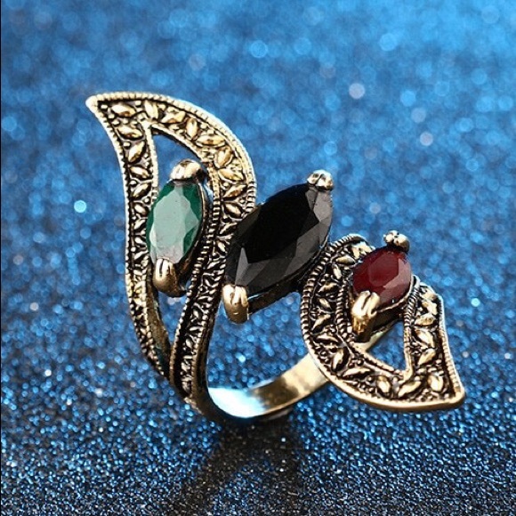 Jewelry - Vintage Antique Gold Multi Colored Ring